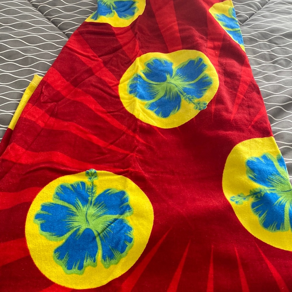 North point oversized beach towel New